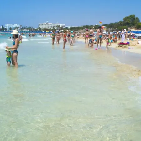 Βίλα Rent Your Dream Sotira Holiday And Look Forward To Relaxing Beside Your Private Pool, Sotira 1301