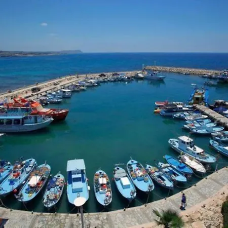 Rent Your Dream Sotira Holiday And Look Forward To Relaxing Beside Your Private Pool, Sotira 1301 *