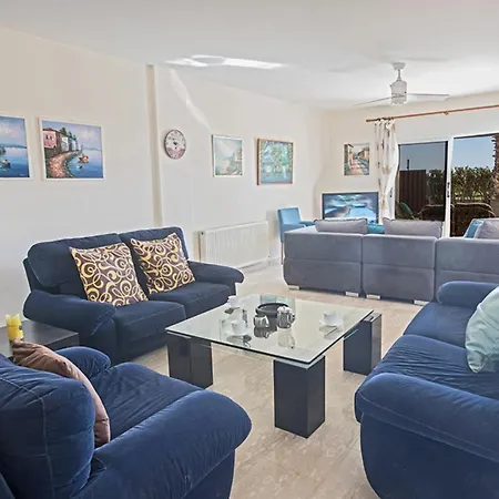 Willa Rent Your Dream Sotira Holiday And Look Forward To Relaxing Beside Your Private Pool, Sotira 1301 *